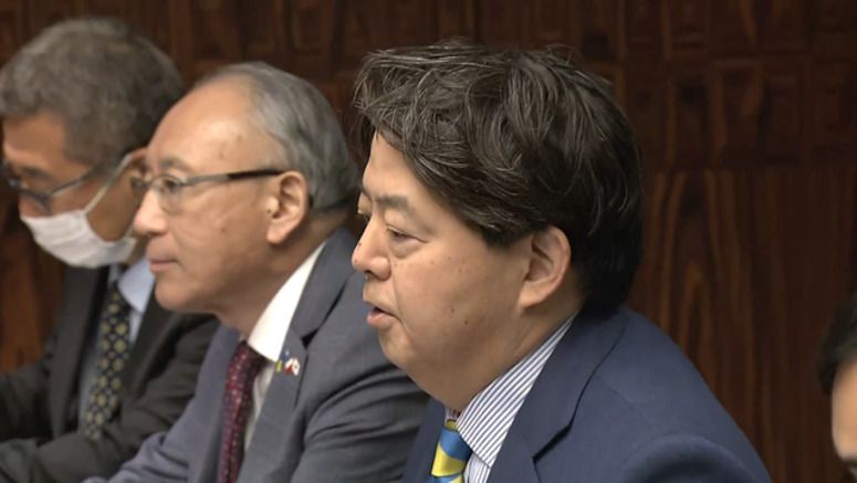 Japan's FM to return from Poland with Ukrainian evacuees