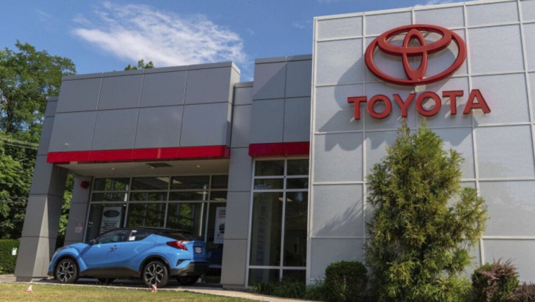 Toyota beats VW to become world's No. 1 car seller in 2020