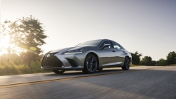 2021 Lexus ES 250 AWD First Drive | What's new, mpg, features, specs, pricing