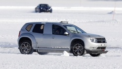 Alpine's 2025 Electric SUV Mule Spied With Dacia Duster Body, Megane RS Trophy Wheels