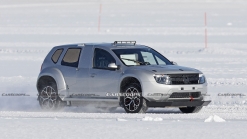Alpine's 2025 Electric SUV Mule Spied With Dacia Duster Body, Megane RS Trophy Wheels