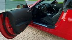 This Pristine 2007 Nissan 350Z Has Only Been Driven 2,138 Miles