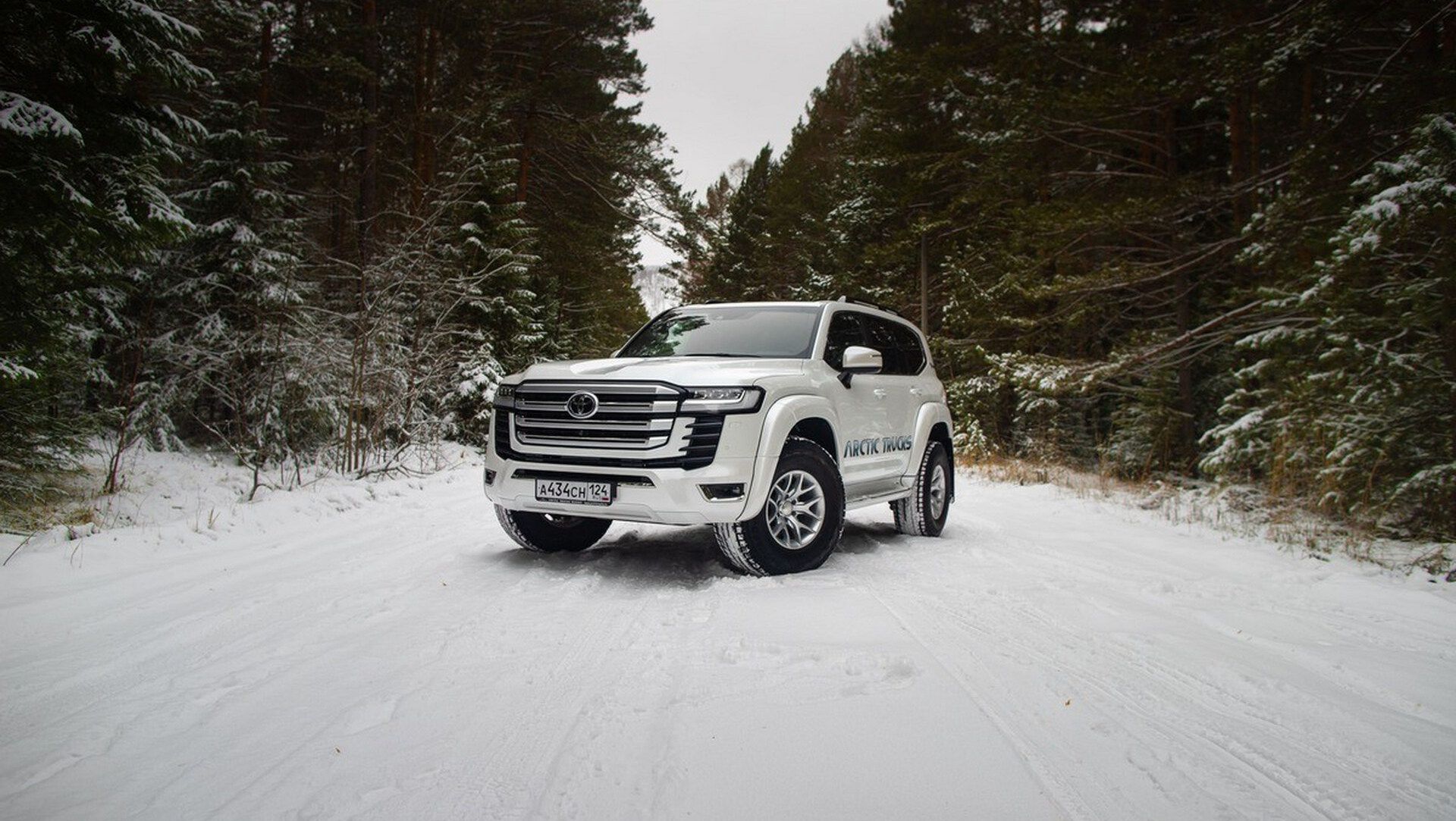 Toyota Land Cruiser 300 Arctic Trucks