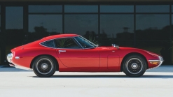 Ultra-Rare LHD 1967 Toyota 2000GT Racks Up $912k At Auction